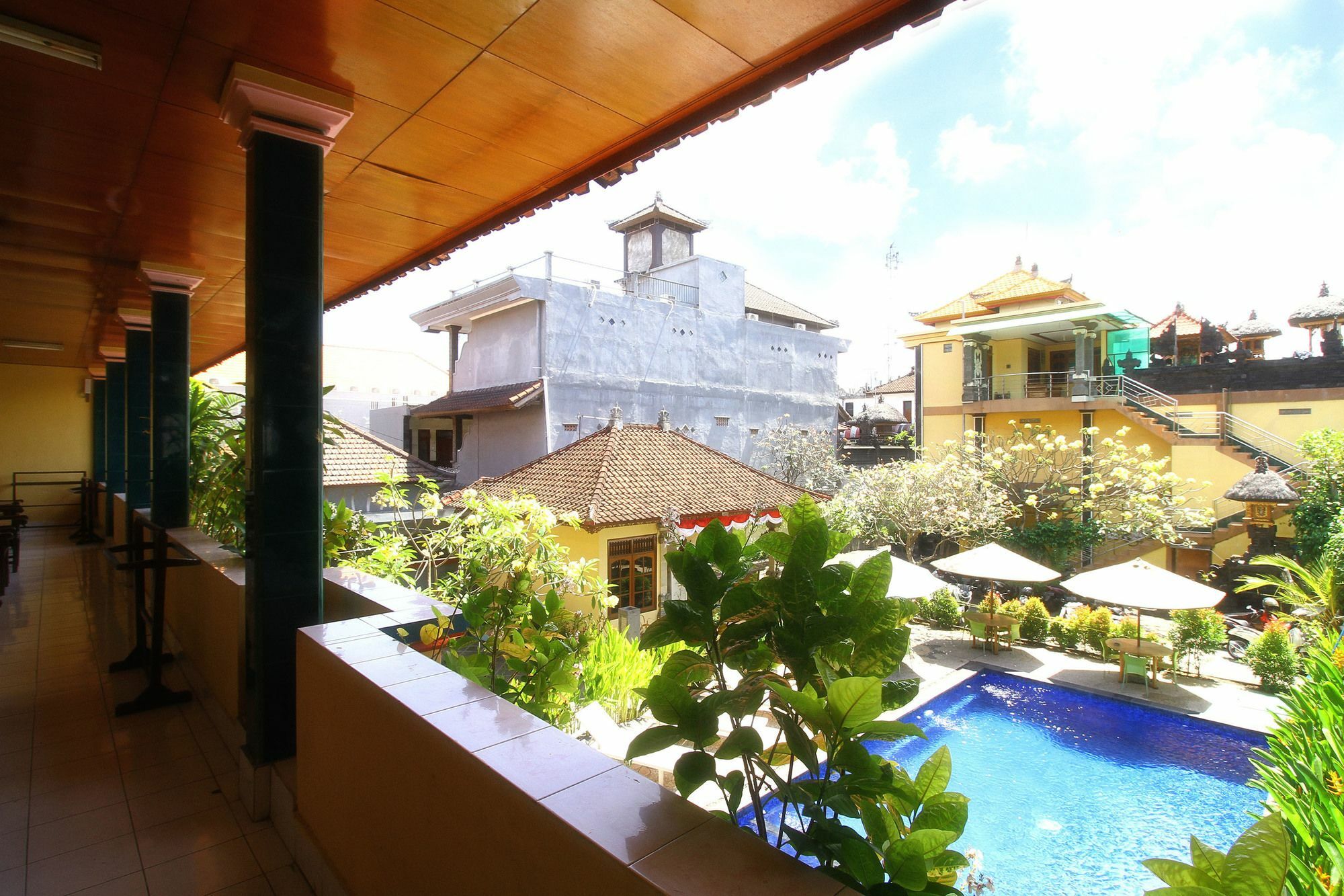 Dua Dara Inn Kuta Legian Exteriér fotografie