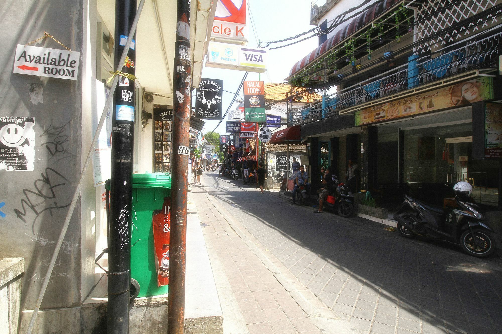 Dua Dara Inn Kuta Legian Exteriér fotografie